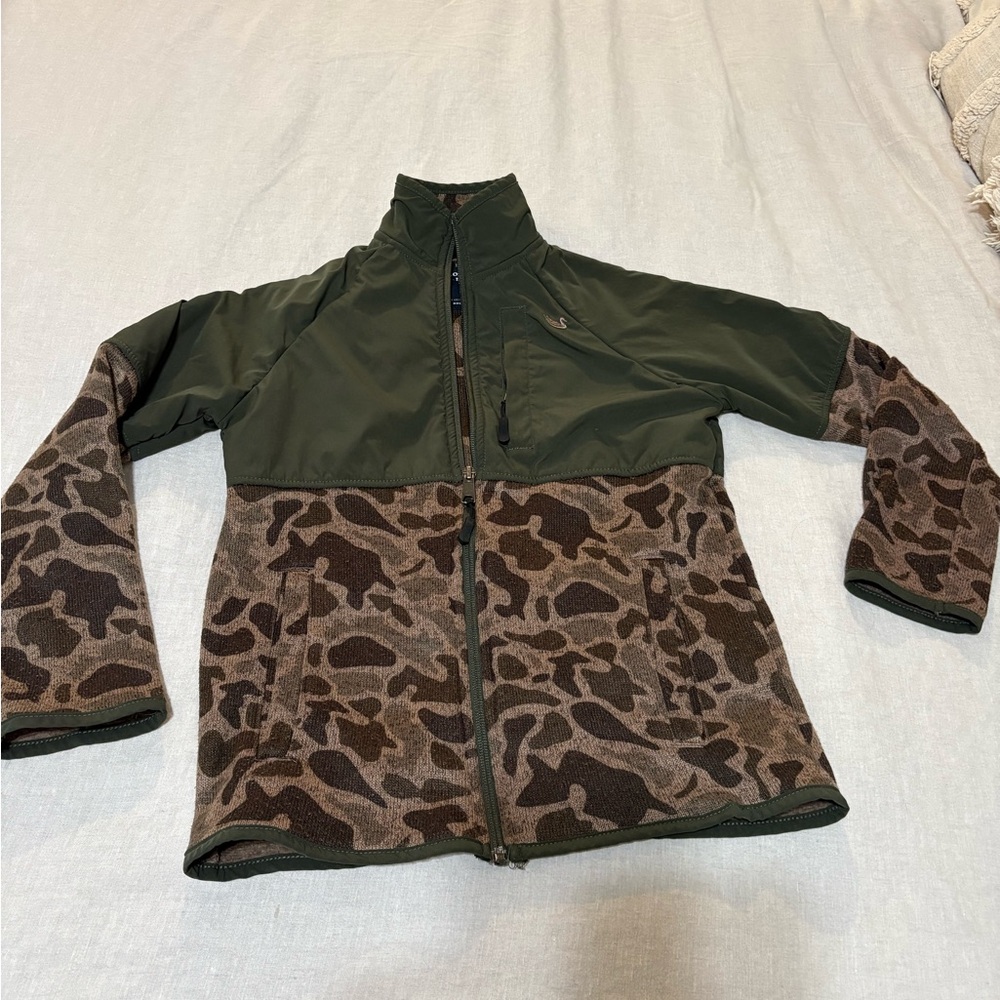 Southern Marsh youth medium (10-12) pullover. Fits more like a small.